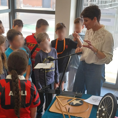 Enfants et harmonographe